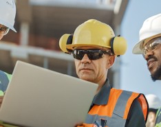 PeerAssist's Technology in Construction: 3 Considerations for Choosing & Implementing the Right Solutions for Your Business